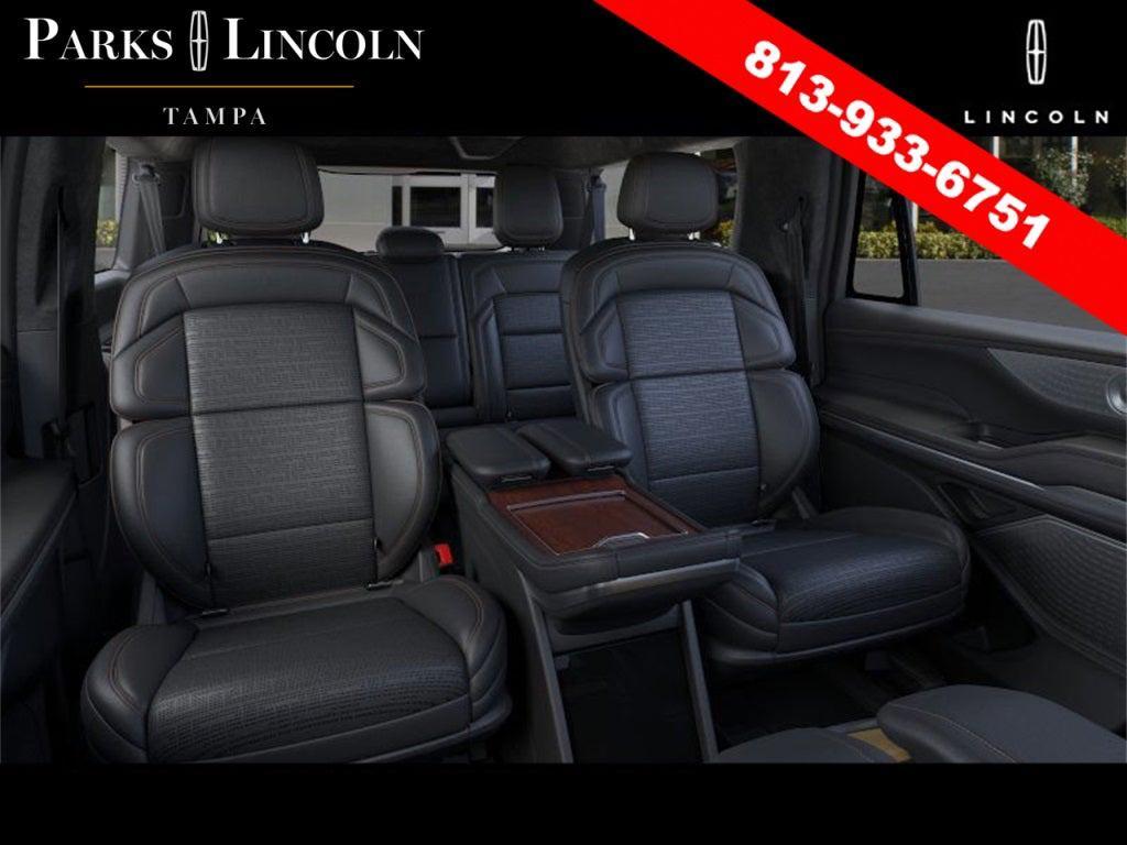new 2025 Lincoln Navigator car, priced at $122,940