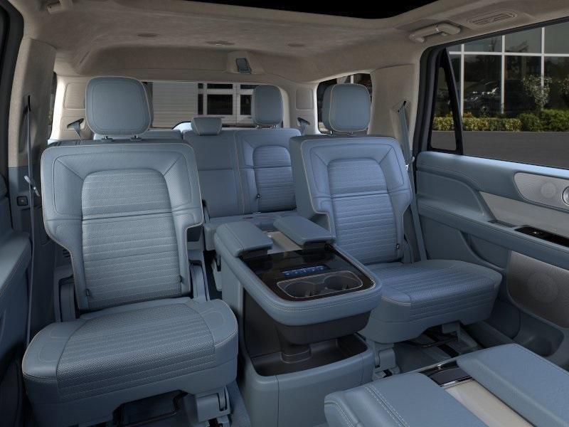 new 2024 Lincoln Navigator car, priced at $113,870