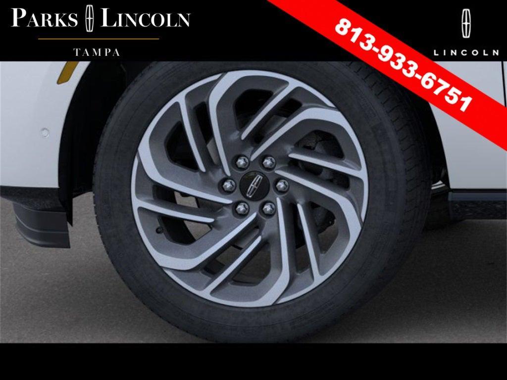 new 2025 Lincoln Navigator car, priced at $102,182
