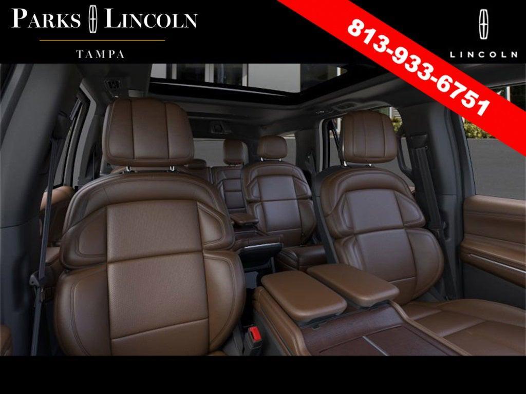 new 2025 Lincoln Navigator car, priced at $102,182