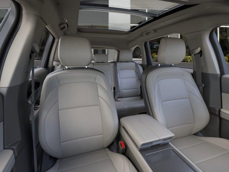 new 2025 Lincoln Nautilus car, priced at $61,747