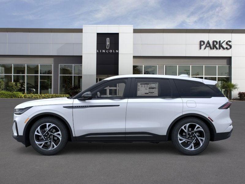 new 2025 Lincoln Nautilus car, priced at $55,747