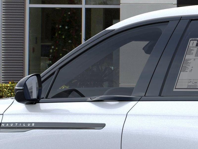 new 2025 Lincoln Nautilus car, priced at $55,747