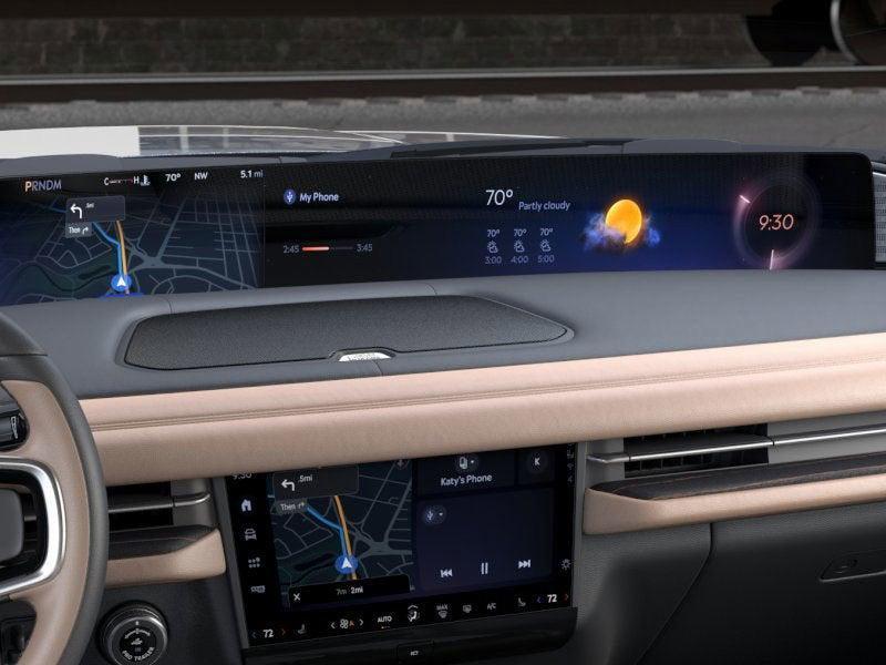 new 2025 Lincoln Navigator car, priced at $123,340