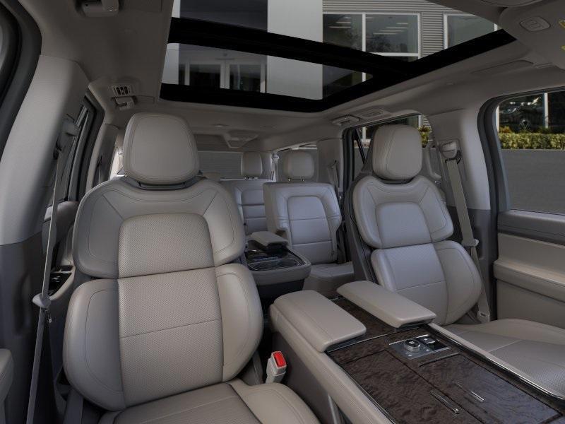 new 2024 Lincoln Navigator L car, priced at $107,064