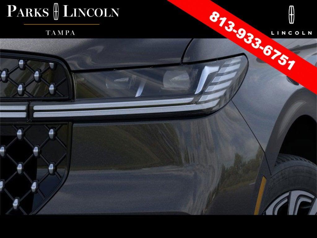 new 2025 Lincoln Navigator car, priced at $119,190