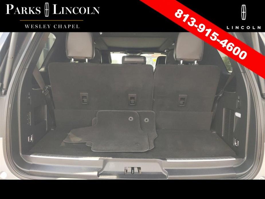 used 2021 Lincoln Navigator car, priced at $51,381