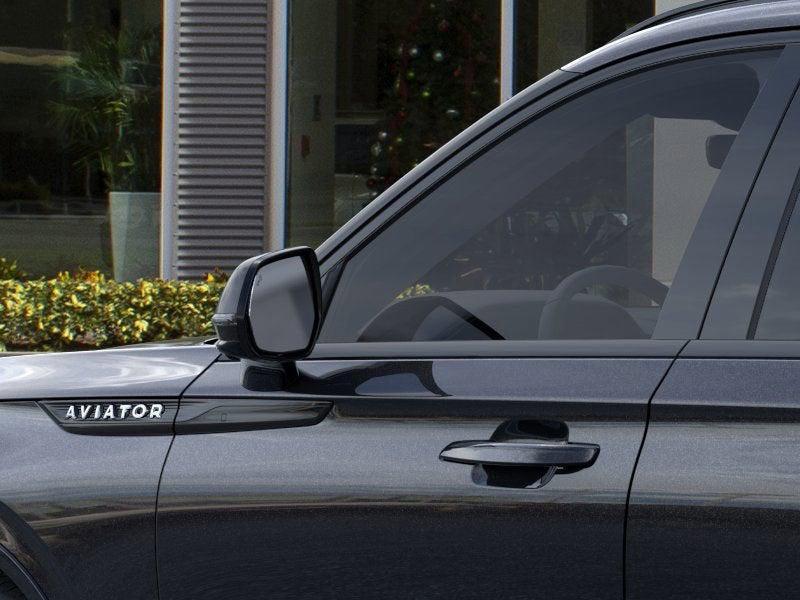 new 2025 Lincoln Aviator car, priced at $77,674