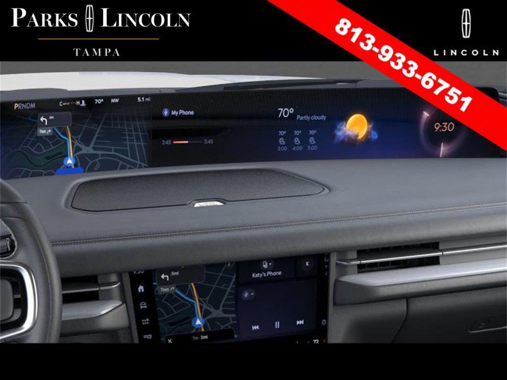 new 2025 Lincoln Navigator car, priced at $105,542