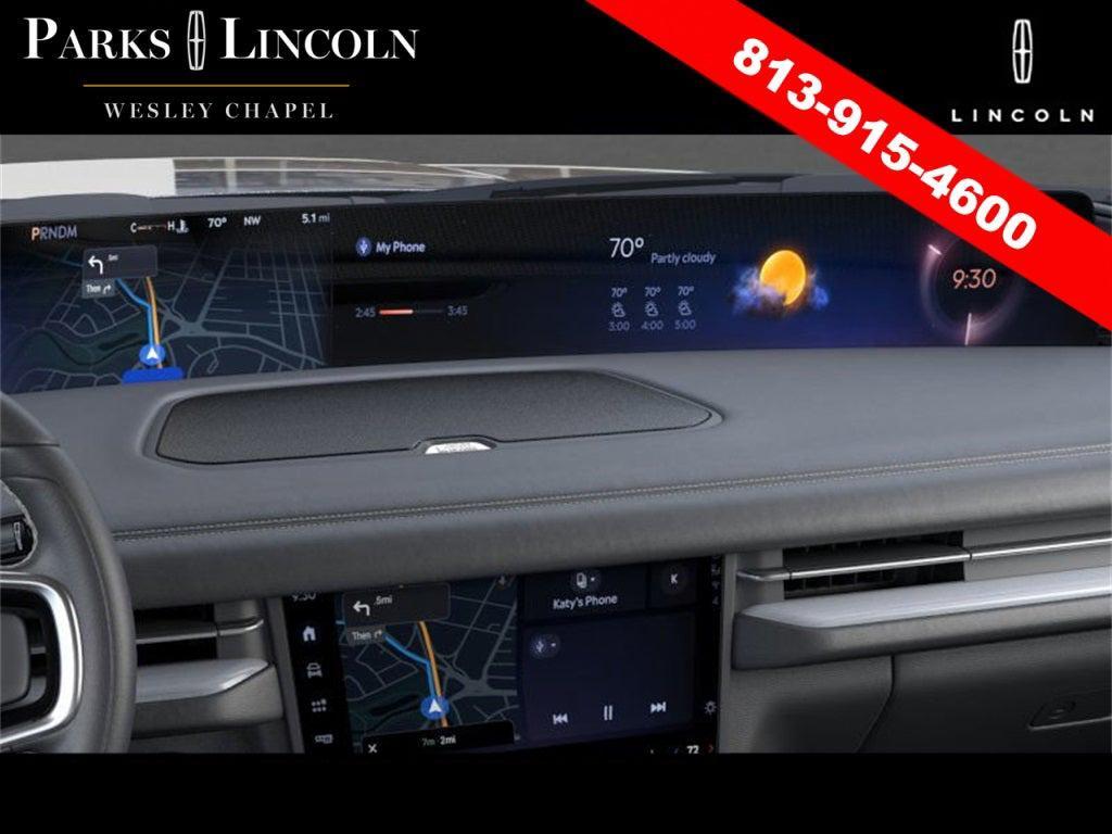 new 2025 Lincoln Navigator car, priced at $103,978