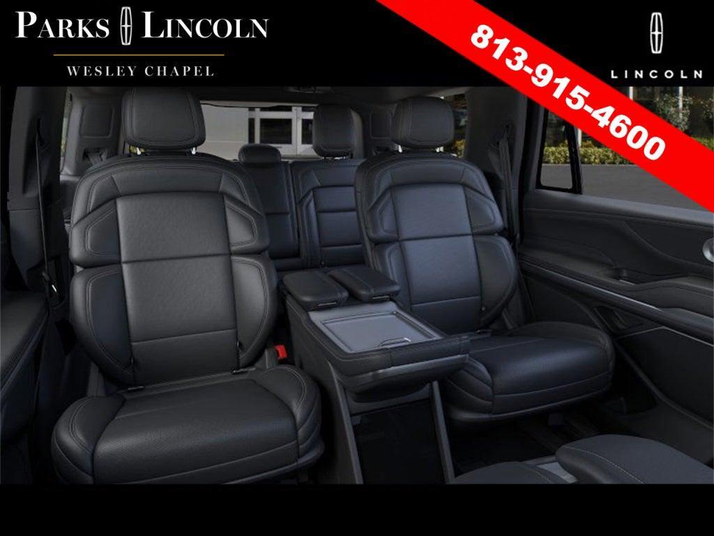 new 2025 Lincoln Navigator car, priced at $103,978