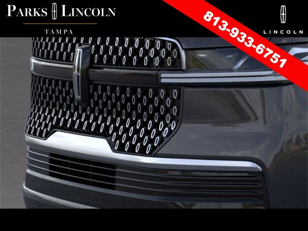 new 2025 Lincoln Navigator car, priced at $102,182