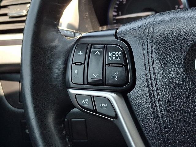 used 2015 Toyota Highlander car, priced at $20,500