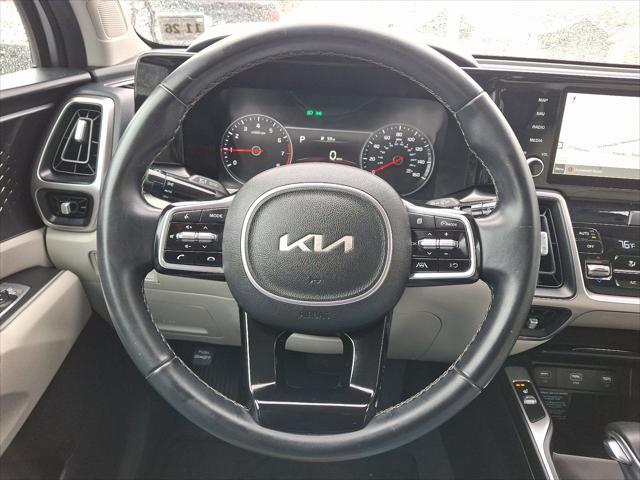 used 2022 Kia Sorento car, priced at $25,900