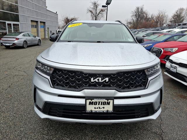 used 2022 Kia Sorento car, priced at $25,900