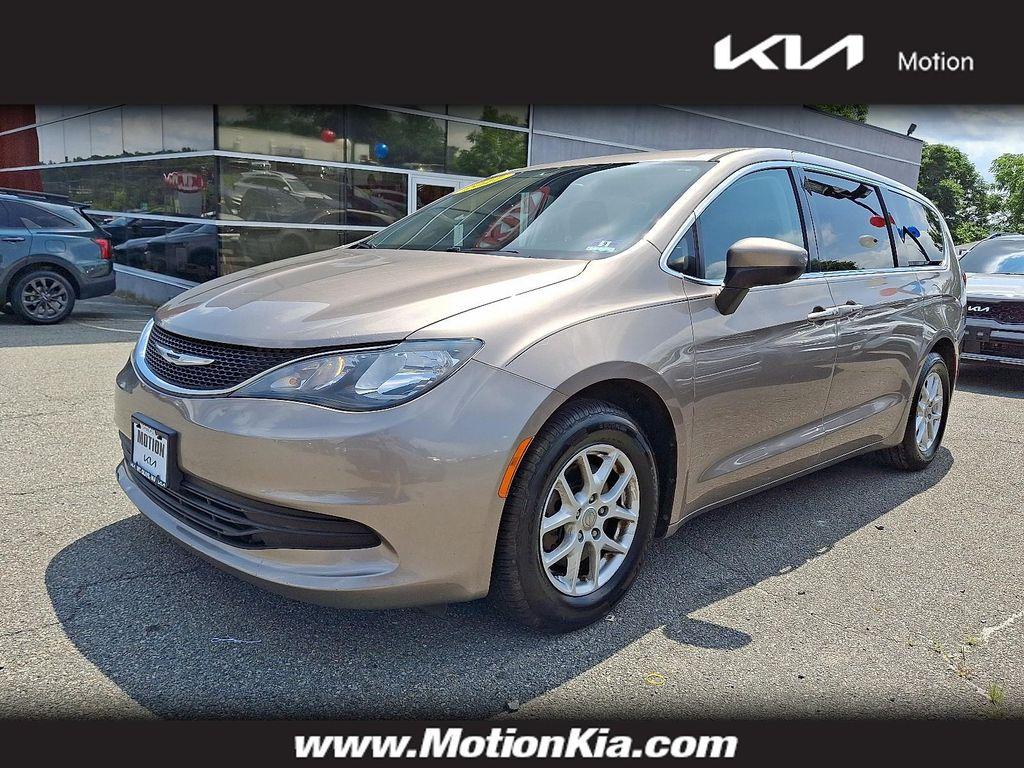 used 2017 Chrysler Pacifica car, priced at $11,995