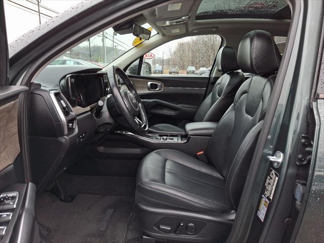 used 2022 Kia Sorento car, priced at $31,300