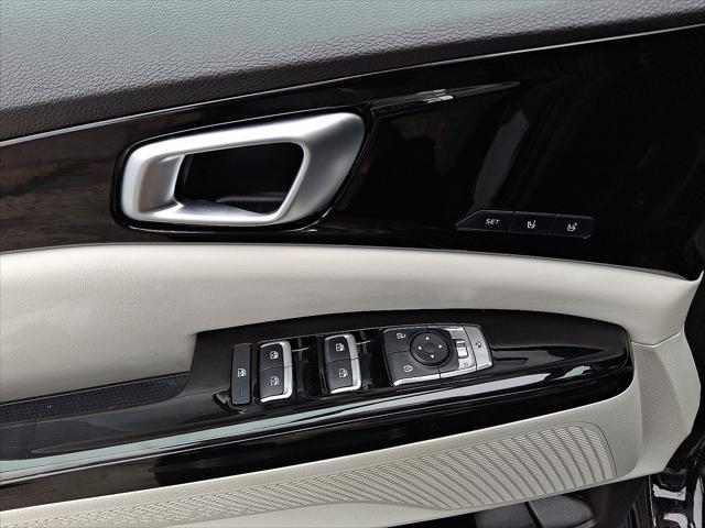 used 2022 Kia Carnival car, priced at $33,880