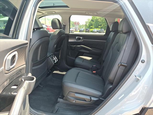 used 2022 Kia Sorento car, priced at $32,995
