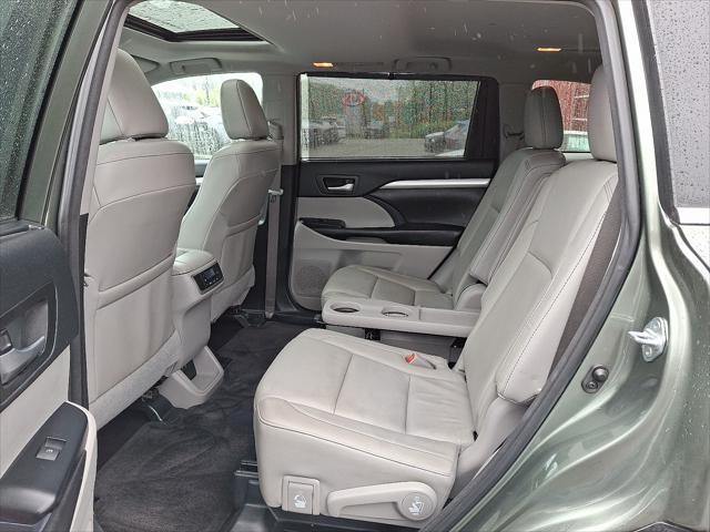 used 2018 Toyota Highlander car, priced at $20,485