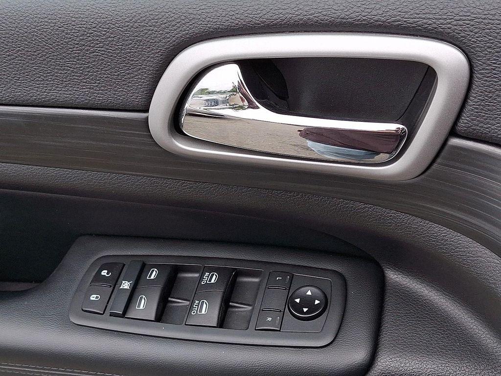 used 2020 Jeep Grand Cherokee car, priced at $23,283