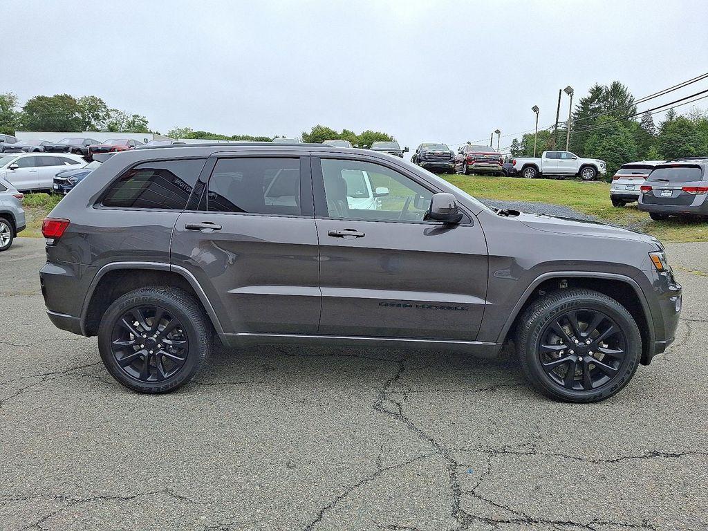 used 2020 Jeep Grand Cherokee car, priced at $23,283