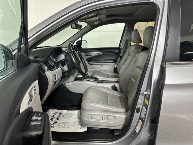 used 2022 Honda Pilot car, priced at $32,991