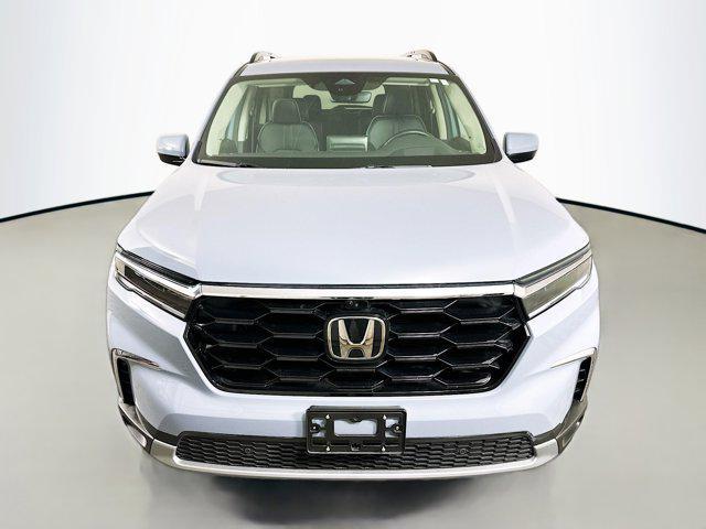 used 2024 Honda Pilot car, priced at $50,991