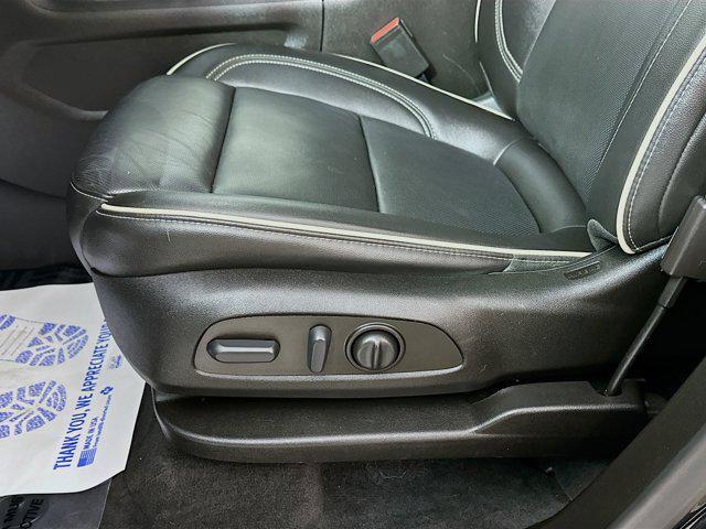 used 2023 Chevrolet Traverse car, priced at $33,491