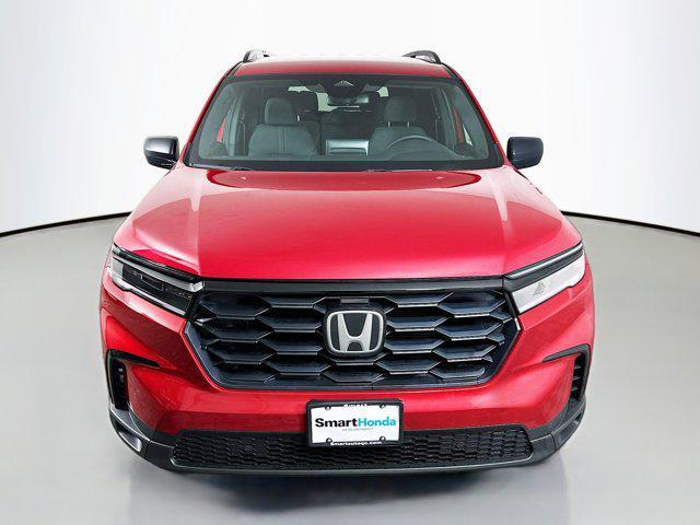 new 2025 Honda Pilot car, priced at $44,205