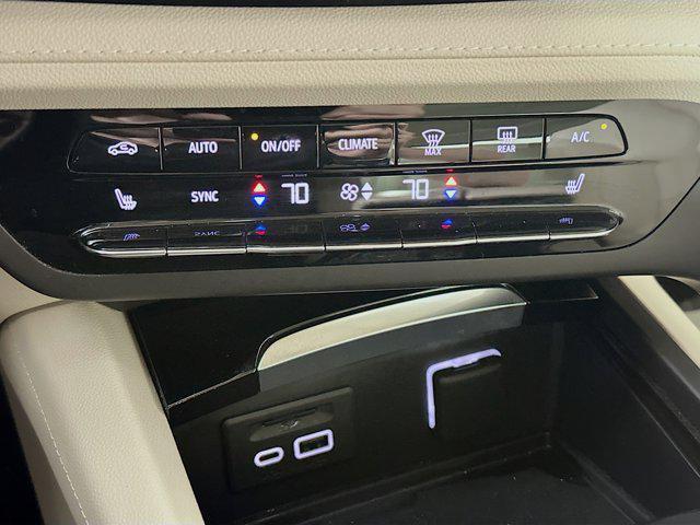used 2021 Buick Envision car, priced at $25,991