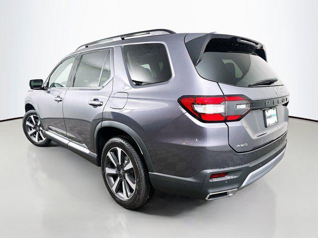 new 2025 Honda Pilot car, priced at $51,095