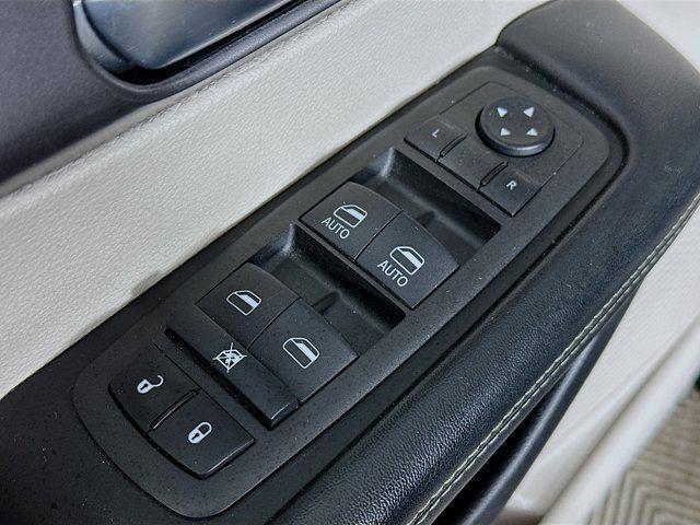 used 2022 Chrysler Pacifica Hybrid car, priced at $26,991