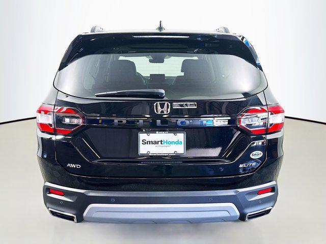 new 2025 Honda Pilot car, priced at $54,575