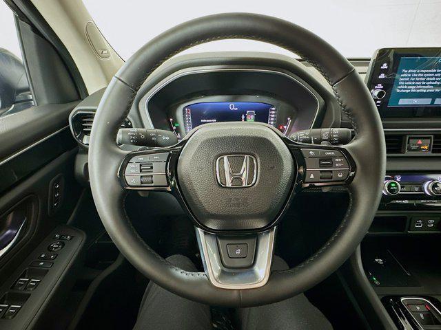 new 2025 Honda Pilot car, priced at $54,575