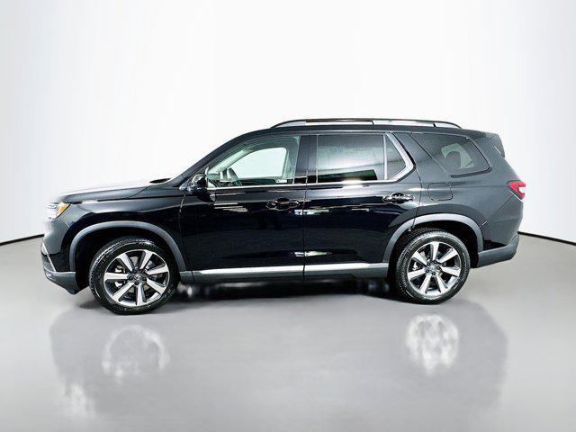 new 2025 Honda Pilot car, priced at $54,575