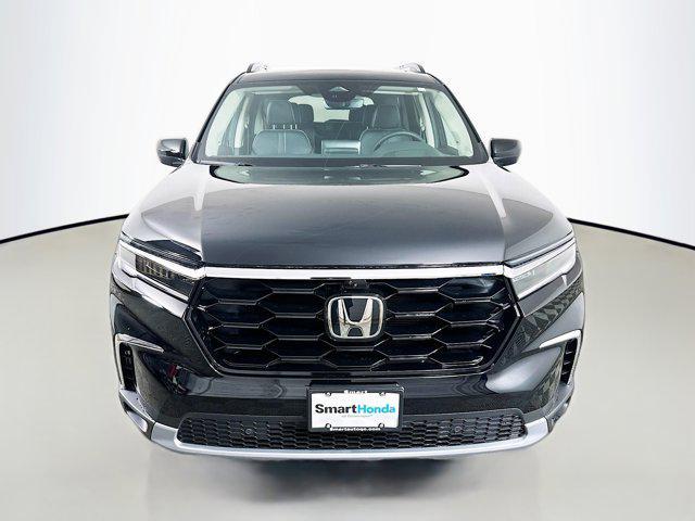 new 2025 Honda Pilot car, priced at $54,575