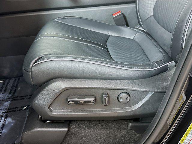 new 2025 Honda Pilot car, priced at $54,575