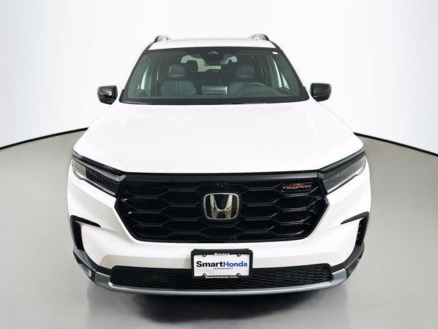 new 2025 Honda Pilot car, priced at $51,305