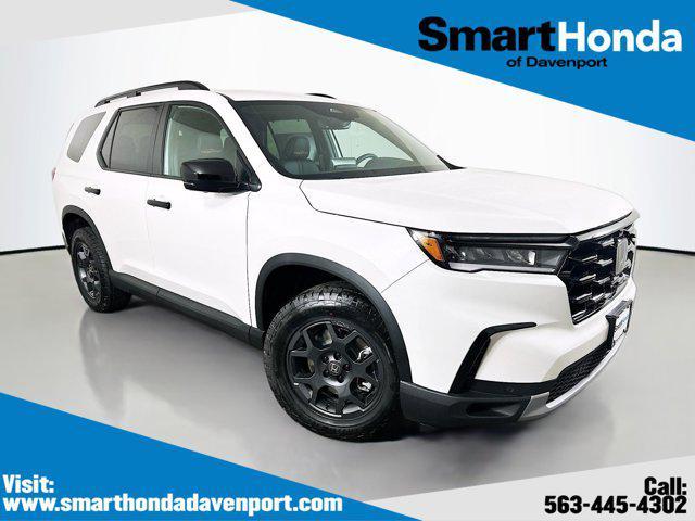 new 2025 Honda Pilot car, priced at $51,305