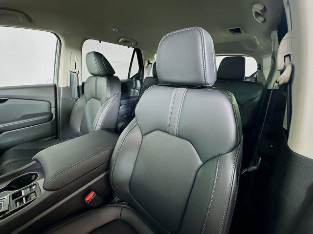 new 2025 Honda Pilot car, priced at $47,050