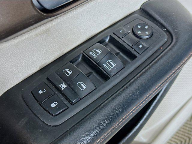 used 2018 Chrysler Pacifica car, priced at $14,991