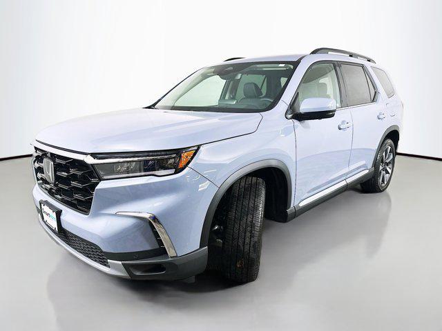 new 2025 Honda Pilot car, priced at $55,030