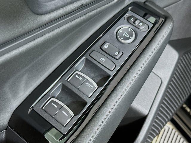 new 2025 Honda Accord Hybrid car, priced at $40,450