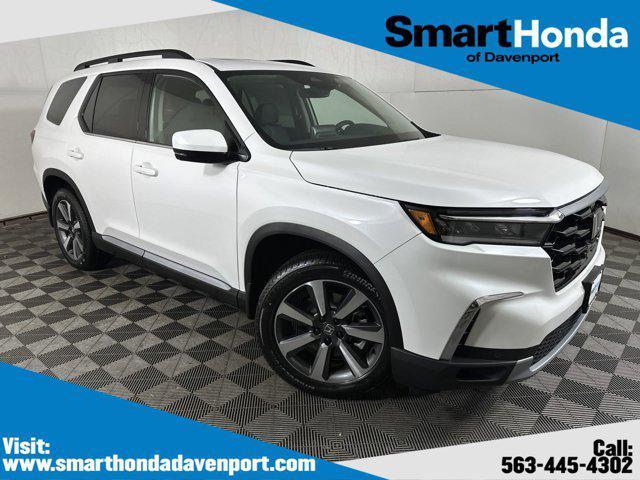 new 2025 Honda Pilot car, priced at $52,180