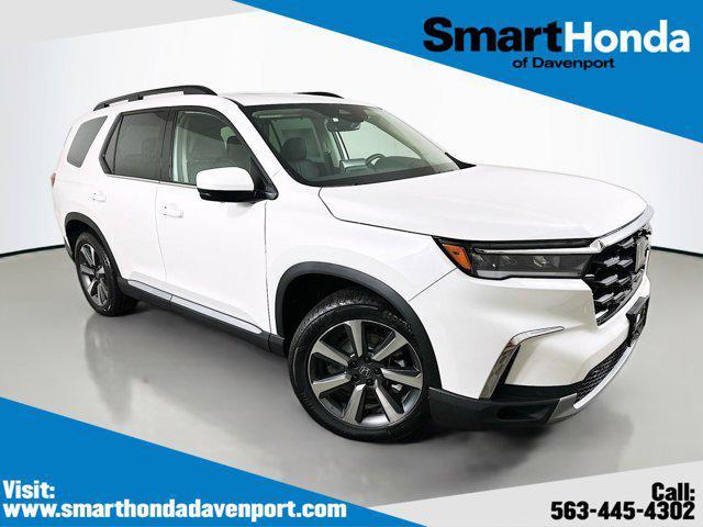 new 2025 Honda Pilot car, priced at $55,715