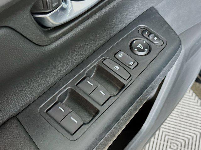 new 2026 Honda CR-V Hybrid car, priced at $41,675