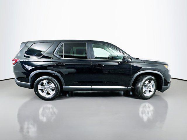 new 2025 Honda Pilot car, priced at $47,825