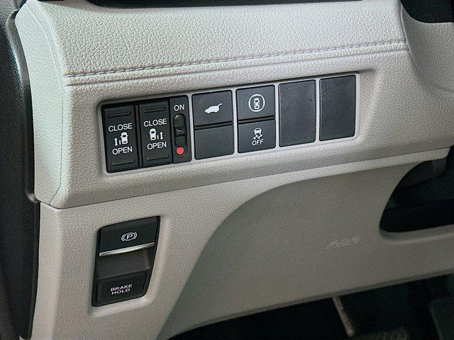 used 2024 Honda Odyssey car, priced at $38,991