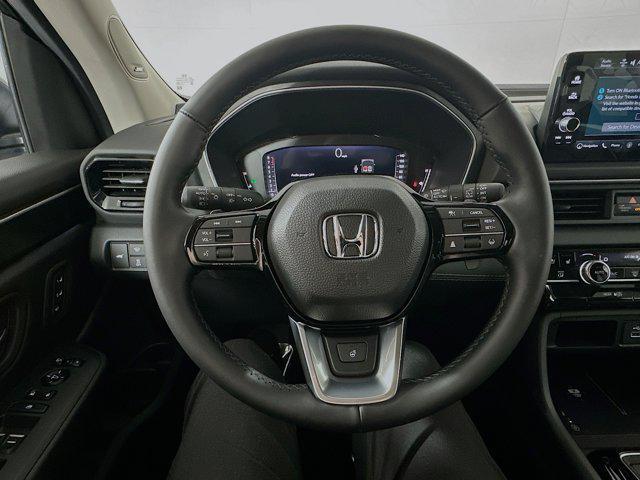 new 2025 Honda Pilot car, priced at $54,530